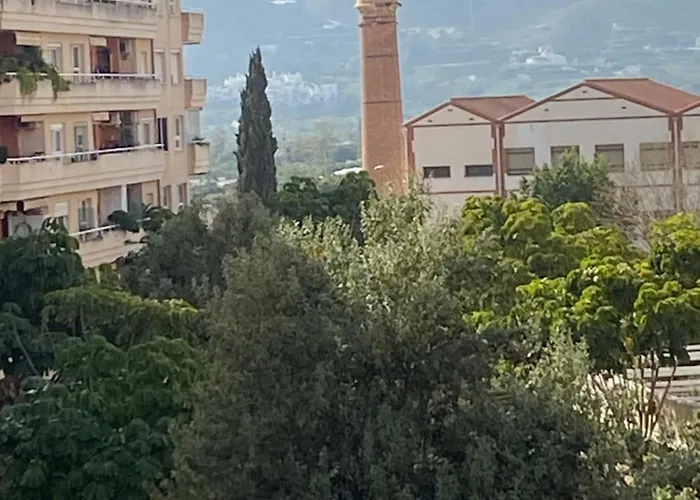 Nuevo Con Parking Y A 300 Metros Playa