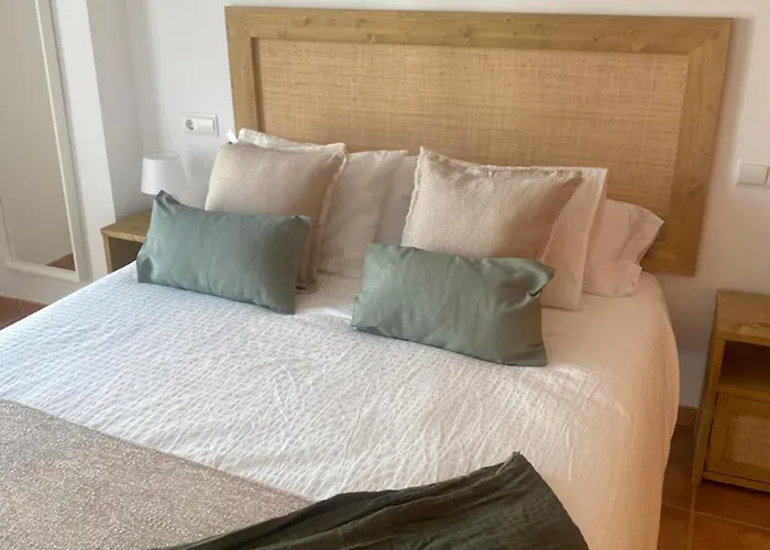 Nuevo Con Parking Y A 300 Metros Playa