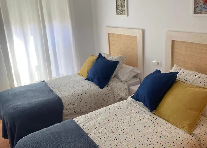 Nuevo Con Parking Y A 300 Metros Playa