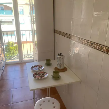 Nuevo Con Parking Y A 300 Metros Playa Nerja